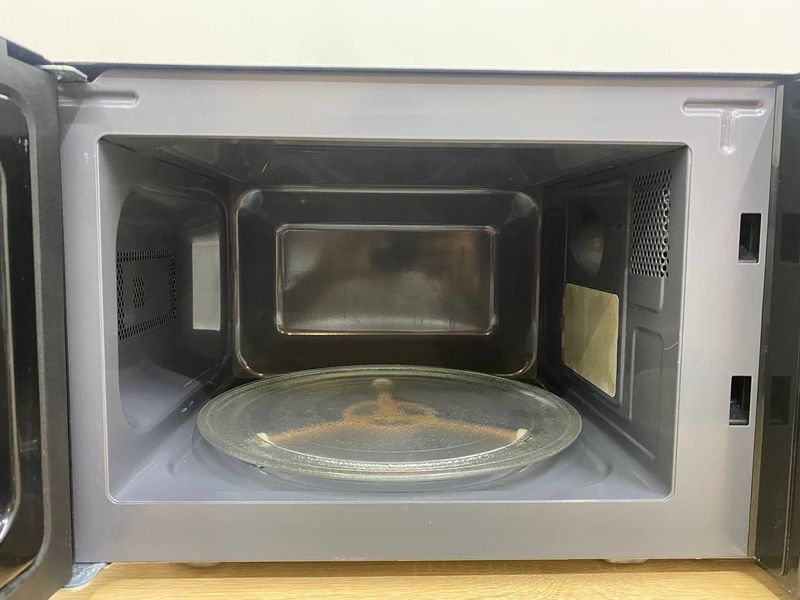 Микроволновая печь Toshiba MW2 MM20PF 1270W 000048727 фото