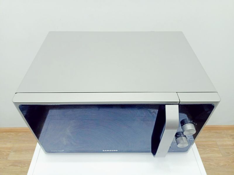 Микроволновая печь Samsung MS28F303EFS 1000w 28л Silver 000043090 фото