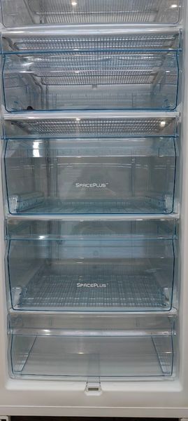 Морозильная камера Electrolux EUC29220W 260л 100W sn 13750025 n606 000052755 фото