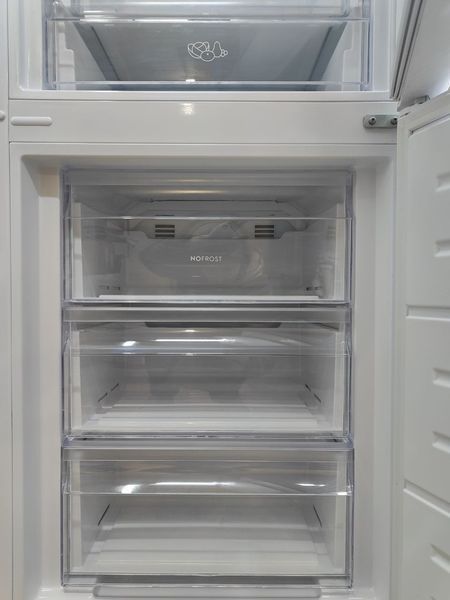 Холодильник Electrolux NNE6ME33W 145W 229+100л sn 42800140 n656 000053302 фото