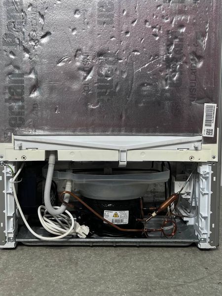 Холодильник двухкамерный Bosch KGN 39V145 07 000038868 фото