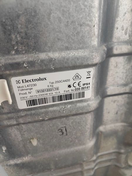 Стиральная машина вертикальная Electrolux OKO-Lavamat L47230 2300W 6кг sn 03500141 000049835 фото
