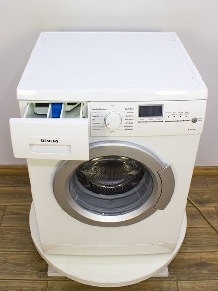 Стиральная машина Siemens WM14E4M1 08 000021380 фото