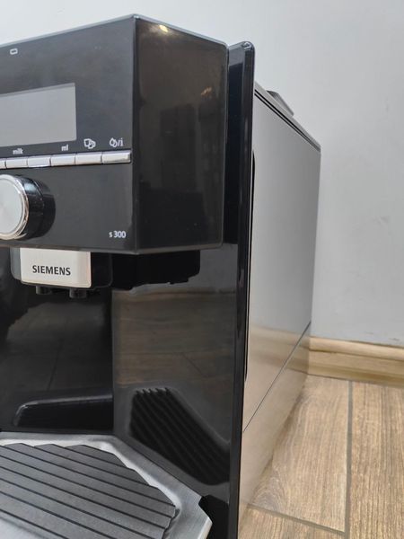 Кофемашина Siemens EQ9 S300 TI903509DE02 1500W sn 700112 000052037 фото