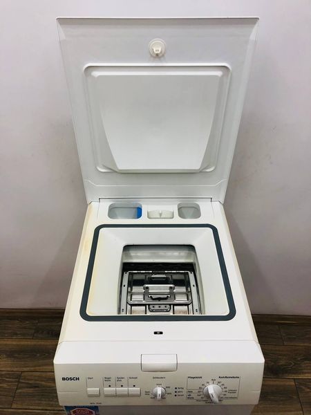 Стиральная машина вертикальная Bosch WOL2040 13 000043685 фото