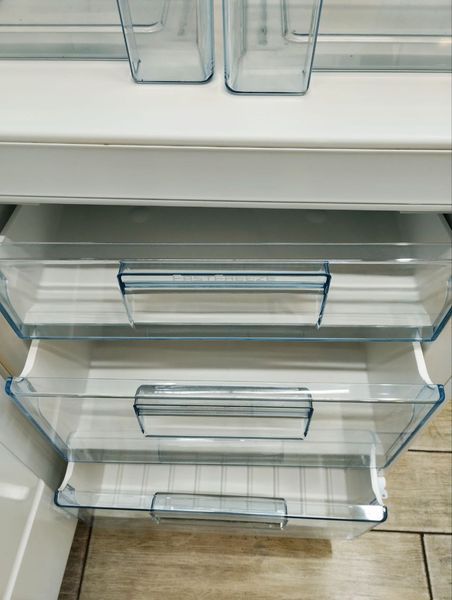 Холодильник двокамерний Electrolux ENB34633W 215W 340+76л sn 14340061 n 403 000048427 фото