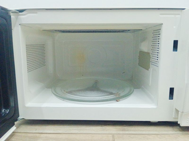Микроволновая печь SuperiOr D70H20P C6 000039116 фото
