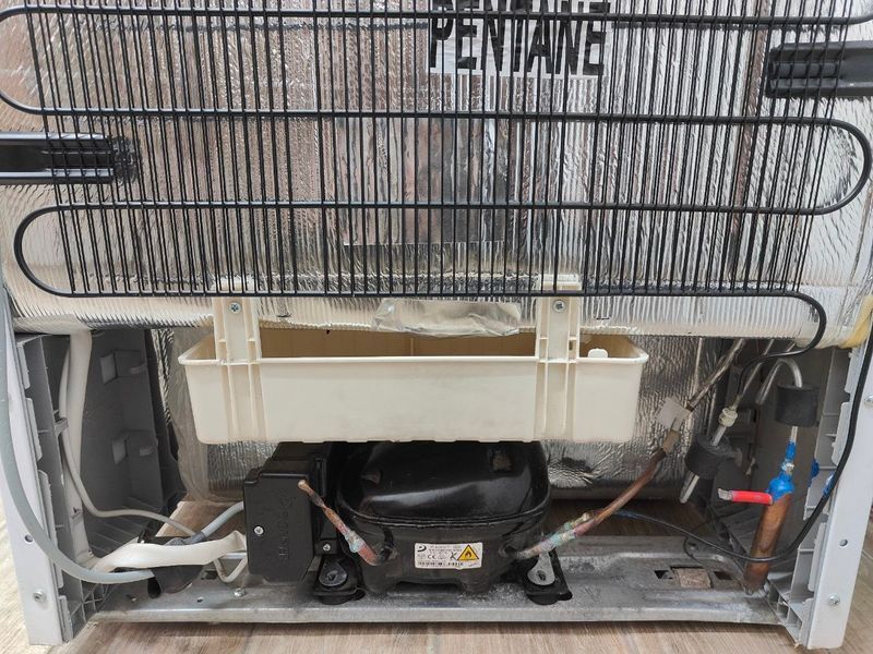 Холодильник Electrolux NNE6ME33W 145W 229+100л sn 42800140 n656 000053302 фото