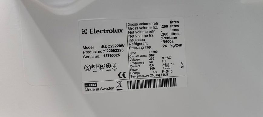 Морозильная камера Electrolux EUC29220W 260л 100W sn 13750025 n606 000052755 фото