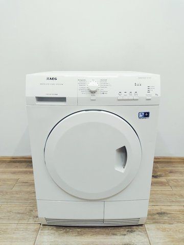 Сушильна машина AEG T55770IH4 900w 7 кг sn 54757588 000037736 фото