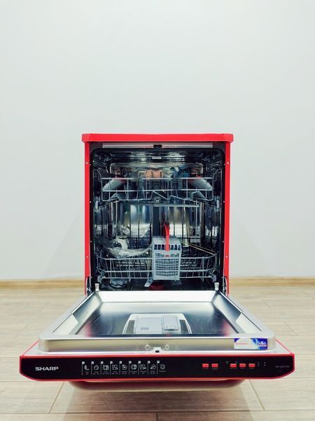 Посудомийна машина Sharp QW 123F47ER DE 1900w 12 персон sn 748183003784610005_номер 36_97 партія 2 000040168 фото