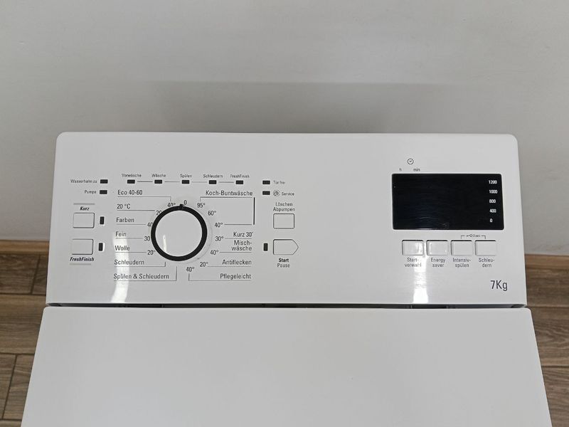 Стиральная машина вертикальная Bauknecht WMT EcoStar 732 Di N 2100W 7кг sn 859991611090 000049459 фото