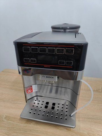КофемашинаBosch Vero Aroma TES60759DE 1500W sn 700818 000050413 фото