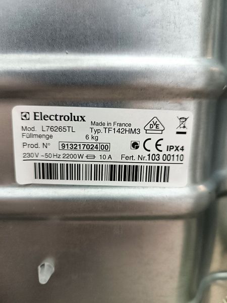 Стиральная машина вертикальная AEG L76265TL 2200W 6кг sn 91321702400 000049477 фото