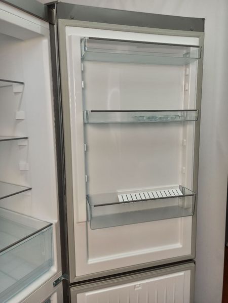 Холодильник двухкамерный Premium KFN 28133 000041342 фото