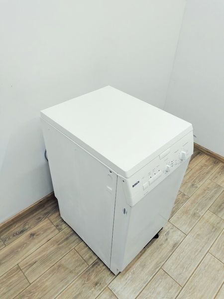 Стиральная машина вертикальная Bosch WOL2450 13 000037156 фото