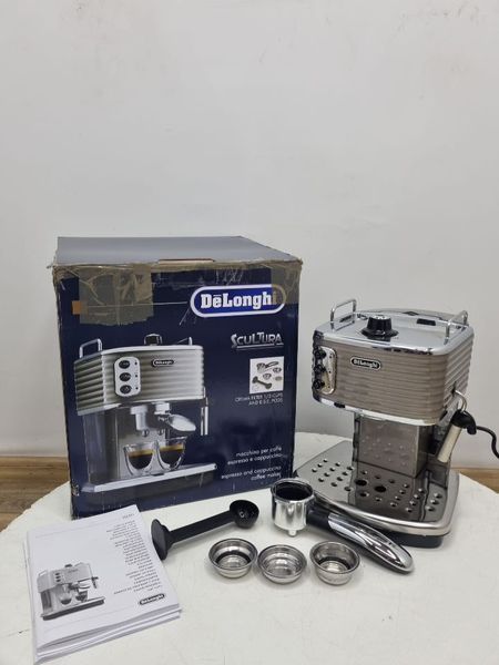 Кофеварка рожковая DeLonghi Scultura Traditional ECZ351 BG 000032577 фото
