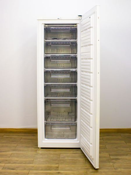 Морозильна шафа Exquisit GS 28043 212 л 7 полиць 75W sn EQ9Z78J190400101809270066 80 000019216 фото