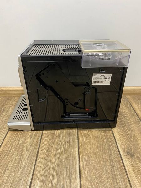 Кавомашина Melitta Caffeo E 965 101 1400W sn 0H073166501 000048108 фото