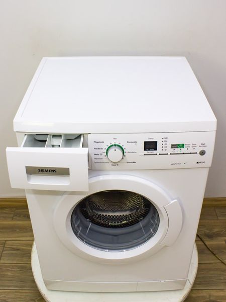 Стиральная машина Siemens IQ300 WM143E3ECO 15 000028872 фото
