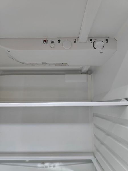 Холодильник Electrolux ER8312B 160W 176+124л sn 32009052 n651 000053323 фото