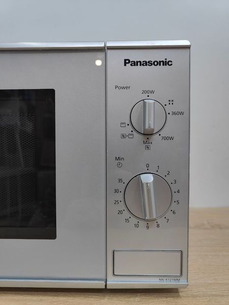 Микроволновая печь Panasonic NN K121MM EPG 1250W sn 5E73280069 000051116 фото