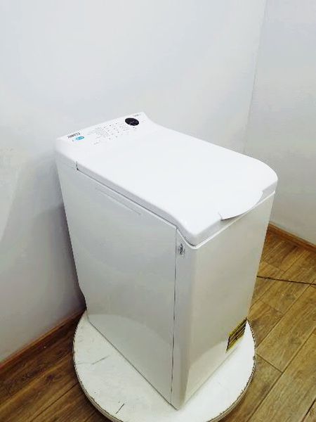 Стиральная машина вертикальная Zanussi ZWQ6125WI 000034491 фото