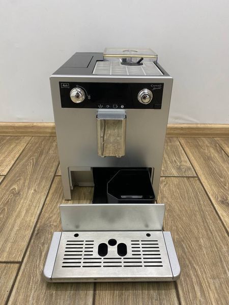 Кавомашина Melitta Caffeo E 965 101 1400W sn 0H073166501 000048108 фото