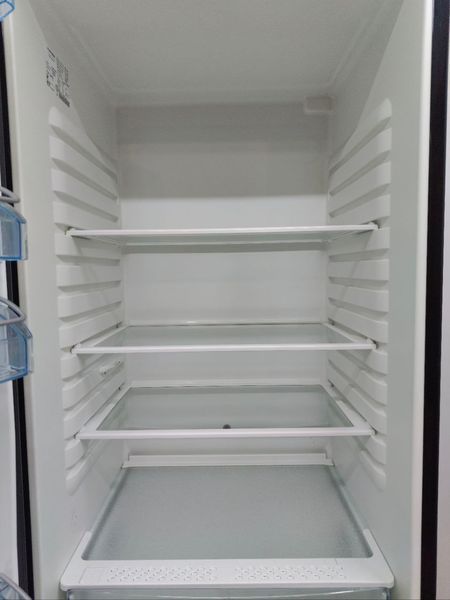 Холодильник двухкамерный Husqvarna QT4619RFX 194W 265+81л sn 72202654 n407 000048431 фото