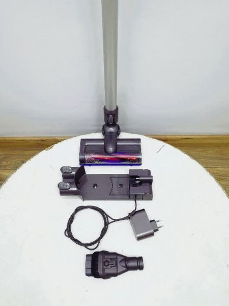 Пилосос вертикальний Dyson V6 Absolute бу (не комплект) LPNHE251038380 350д 000020315 фото