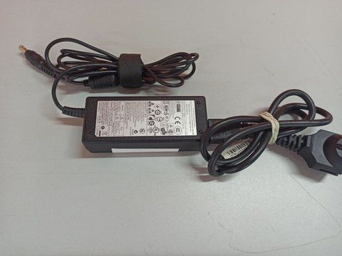 Зарядное устройство для ноутбука 19V Samsung 000036061 фото