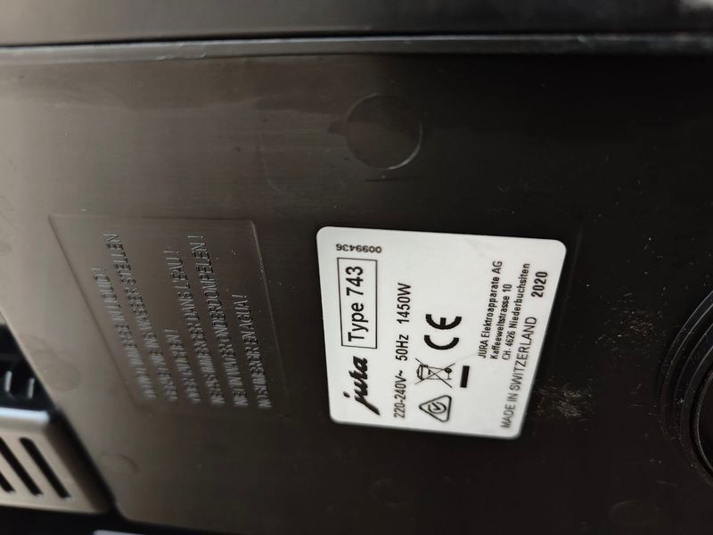 Кавомашина Jura Type 743 1450W sn 99436 000052050 фото