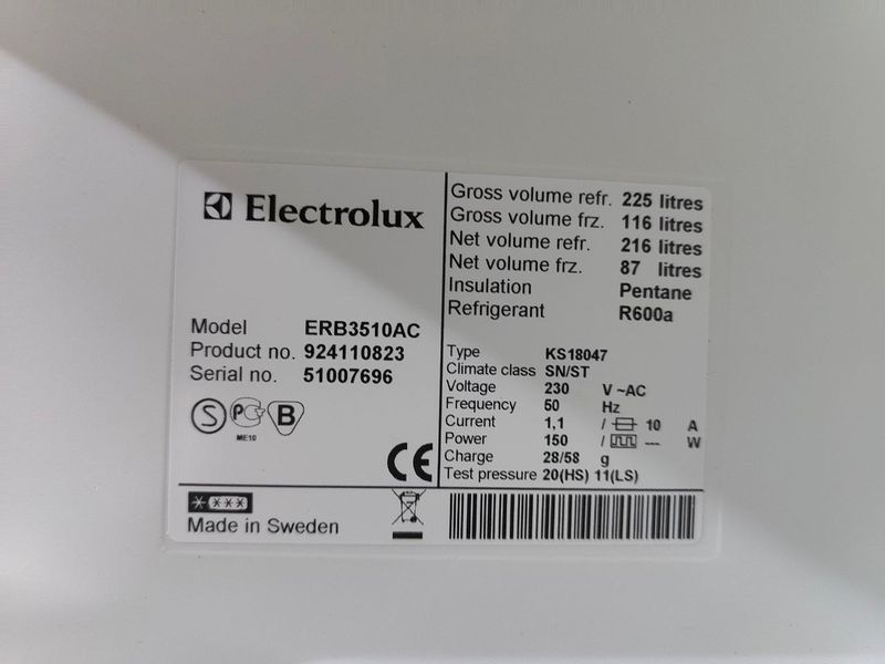 Холодильник Electrolux ERB3510AC 150W 216+87л sn 51007696 n660 000053307 фото