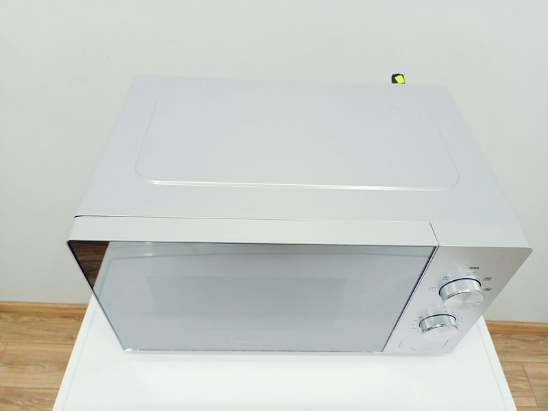 Мікрохвильова піч Hisense sn 05230218102326 000042392 фото