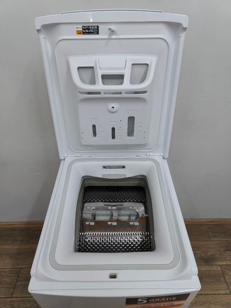 Стиральная машина вертикальная Bauknecht WAT Platinum 781 2000W 7кг sn 858350403051 000050759 фото