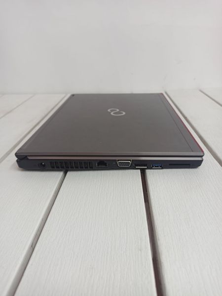 Ноутбук Fujitsu LifeBook E734 13.3 HD бат 2:15 часа 000049736 фото