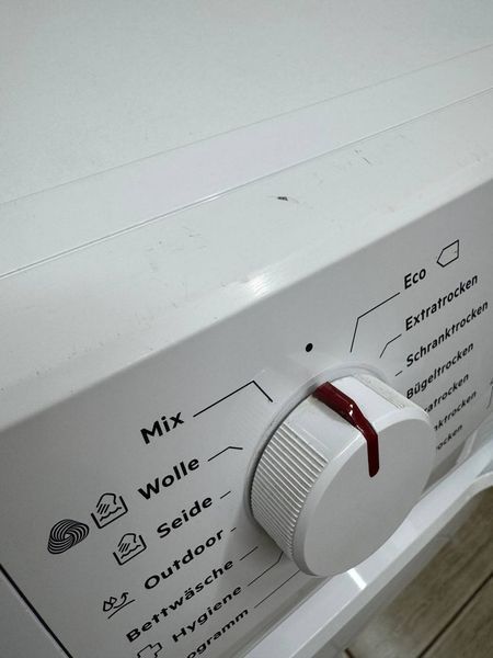 Сушильная машина AEG 8000 Series T8DBC40689 700W 8кг sn 13916632 000053825 фото