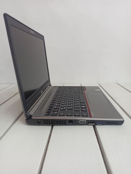 Ноутбук Fujitsu LifeBook E734 13.3 HD бат 2:15 часа 000049736 фото