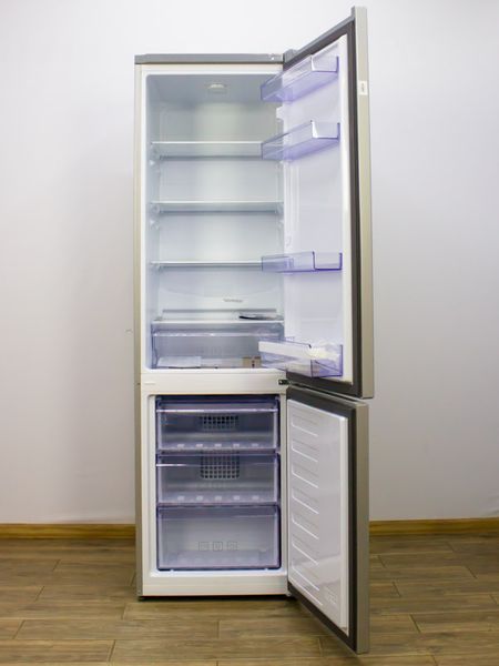 Холодильник двухкамерный Beko RCHA300K20S 000019220 фото