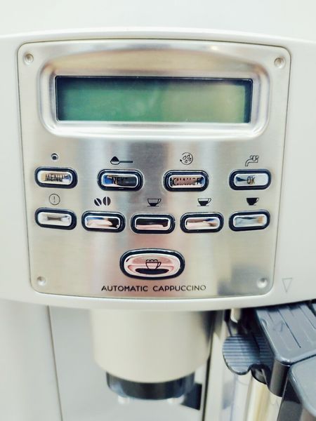 Кофемашина DeLonghi Magnifica Automatic Cappuccino 000029175 фото