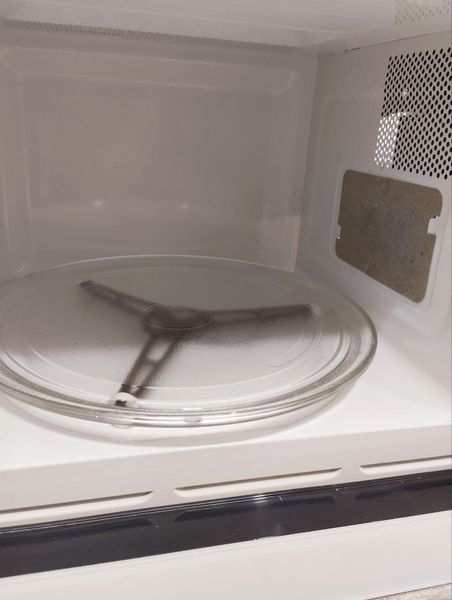 Микроволновая печь встраиваемая Electrolux EMS17216W 1200W sn 13700181 n373 000048014 фото