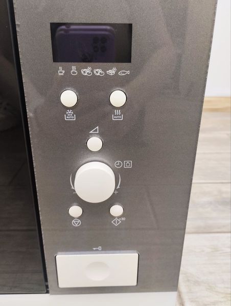 Микроволновая печь встраиваемая Electrolux EMS17216W 1200W sn 13700181 n373 000048014 фото