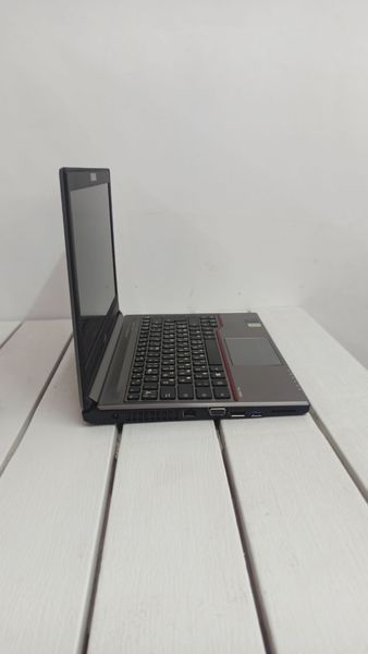 Ноутбук Fujitsu LifeBook E734 13.3 HD бат 2:45 годин 000049740 фото
