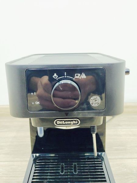 Кофеварка рожковая DeLonghi Stilosa EC235 BK 1100w 000032763 фото