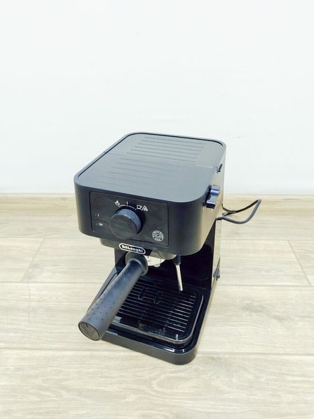 Кофеварка рожковая DeLonghi Stilosa EC235 BK 1100w 000032763 фото