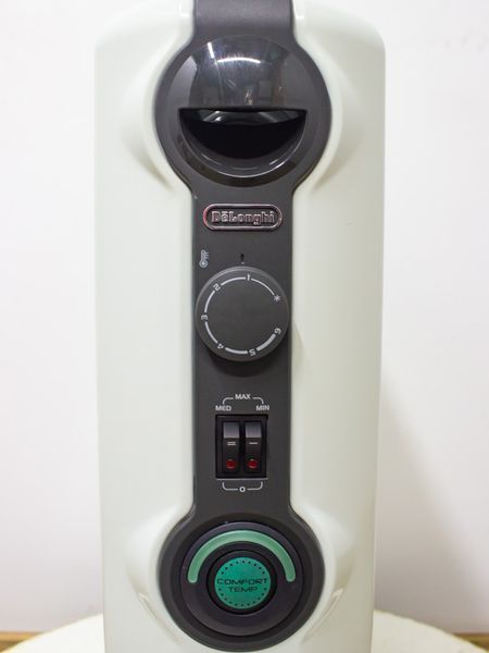 Обогреватель масляный DeLonghi TRRS1225C 000032630 фото