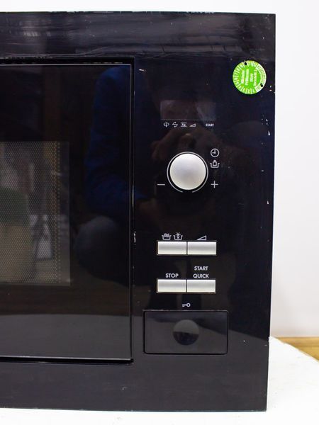 Микроволновая печь встраиваемая AEG MC1761E 000029018 фото