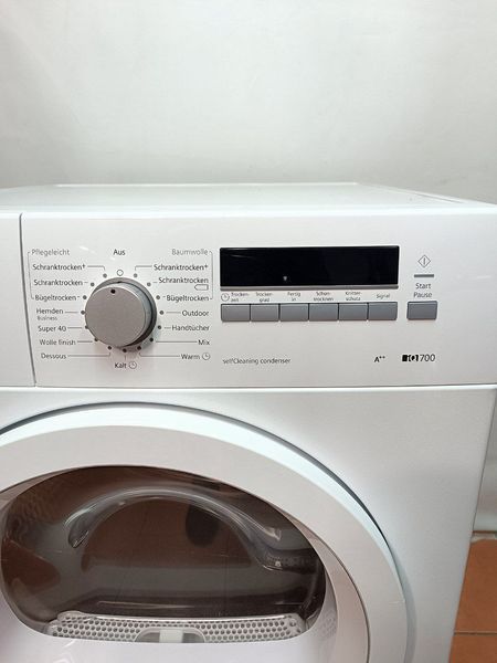Сушильная машина Siemens WT46W261 8кг sn 467060366223044720 000052176 фото
