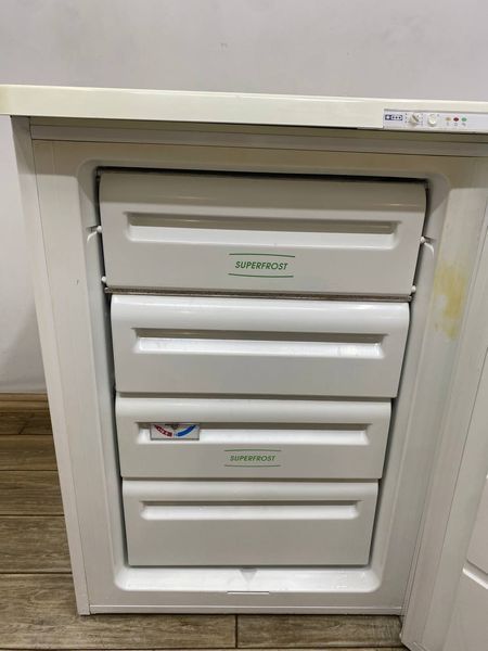 Морозильная камера Privileg 90W 96л sn 92272565002 000048682 фото