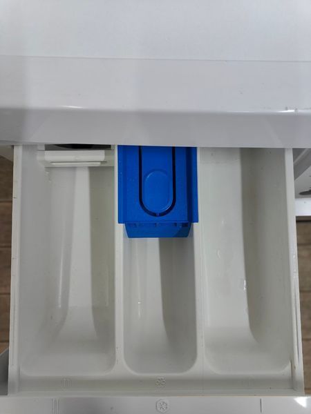Стиральная машина Bosch Avantixx7 WAQ2844F 2400W 7кг sn 940900154 000051697 фото